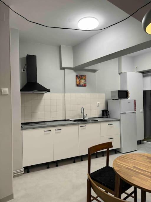 Double Studio Near University Square - 2 Balconies 부쿠레슈티 외부 사진