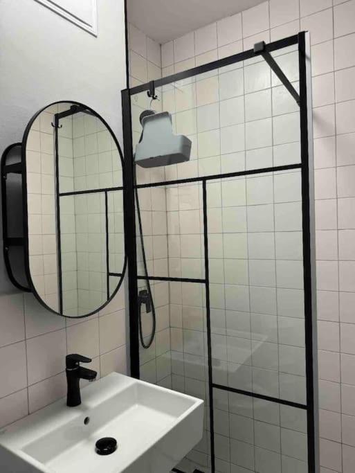 Double Studio Near University Square - 2 Balconies 부쿠레슈티 외부 사진